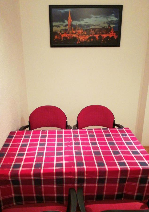 Caesar Apartman บูดาเปสต์ ภายนอก รูปภาพ
